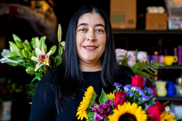 Iris Flowers & Gifts