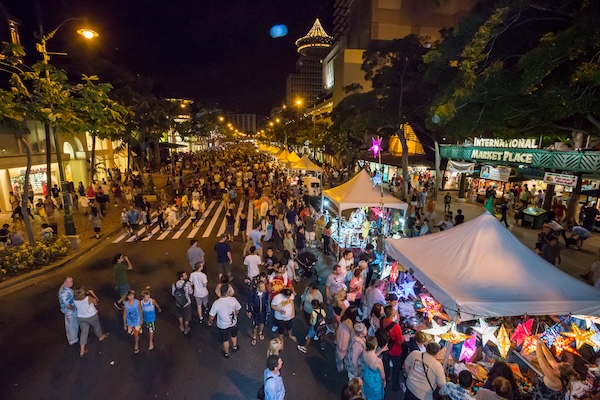 Kalakaua Avenue during Aloha Festival
